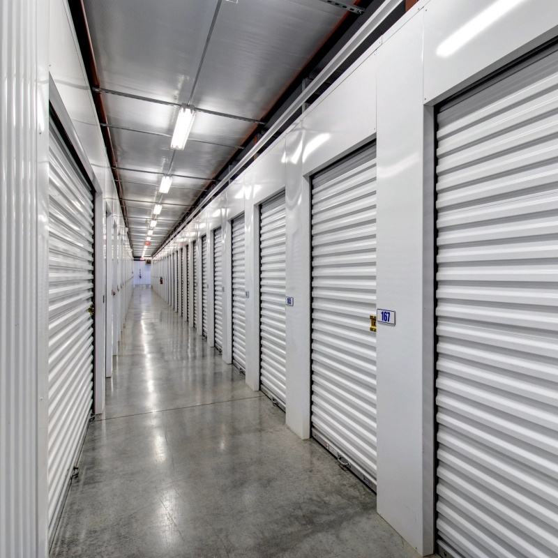 Стальная рулонная дверь